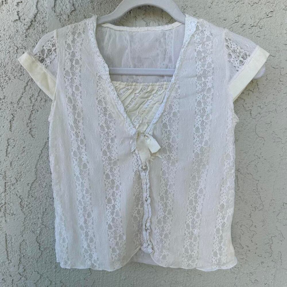 Y2k white lace baby tee